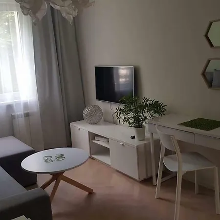 Apartament Na Wzgórzu Apartament *